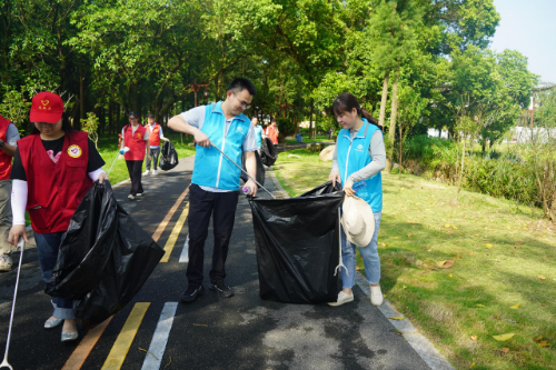 改省水利廳團委舉辦“關愛山川河流·助力河湖復蘇”志愿服務活動(副本).wps_3